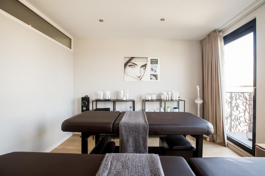 Chambre Avec Jacuzzi Sauna Privatif บรัสเซลส์ ภายนอก รูปภาพ