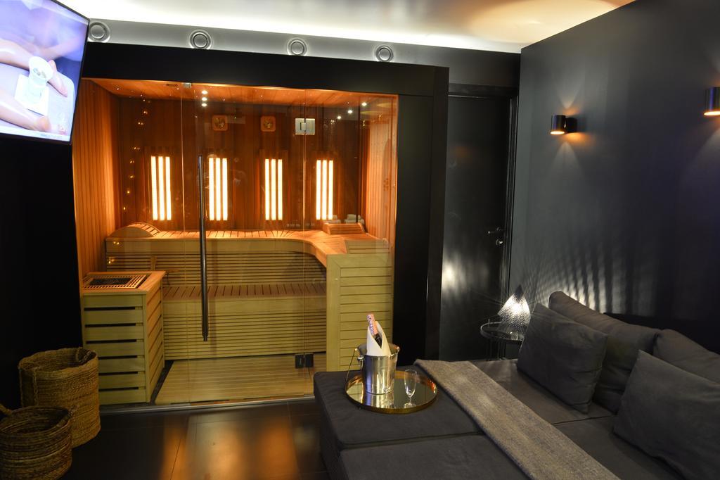 Chambre Avec Jacuzzi Sauna Privatif บรัสเซลส์ ภายนอก รูปภาพ